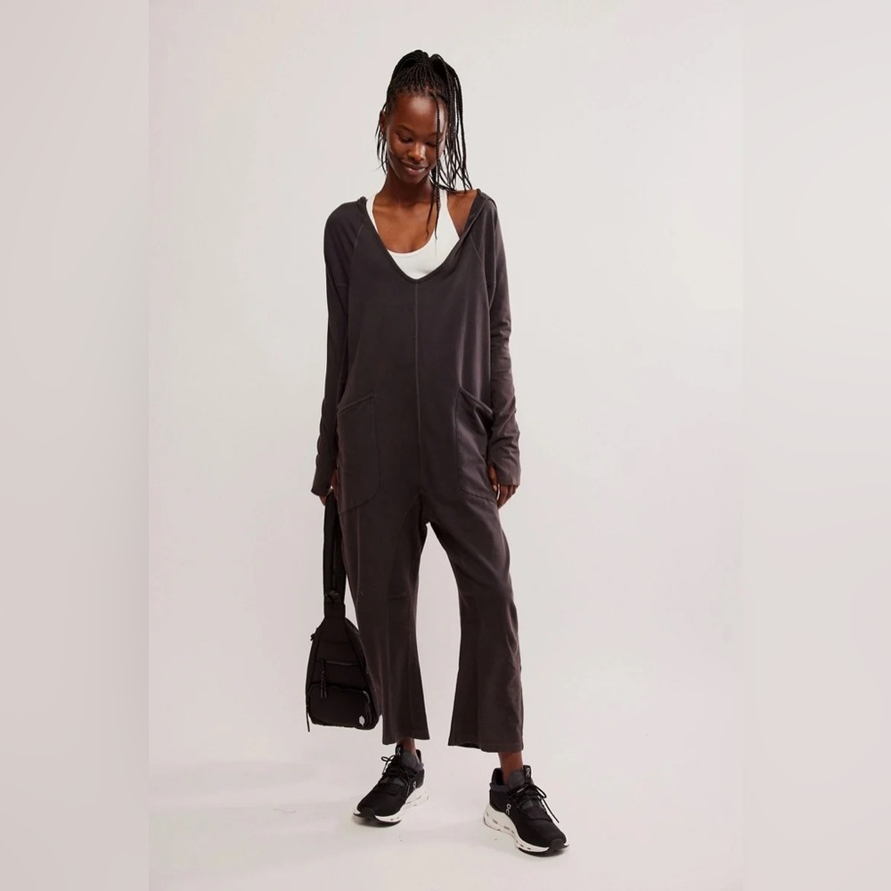 🖤FP Movement🖤HOT SHOT Long Sleeve Onesie 
Like new 
Color - Washed black